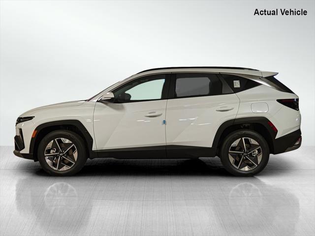 new 2025 Hyundai TUCSON Hybrid car, priced at $37,070