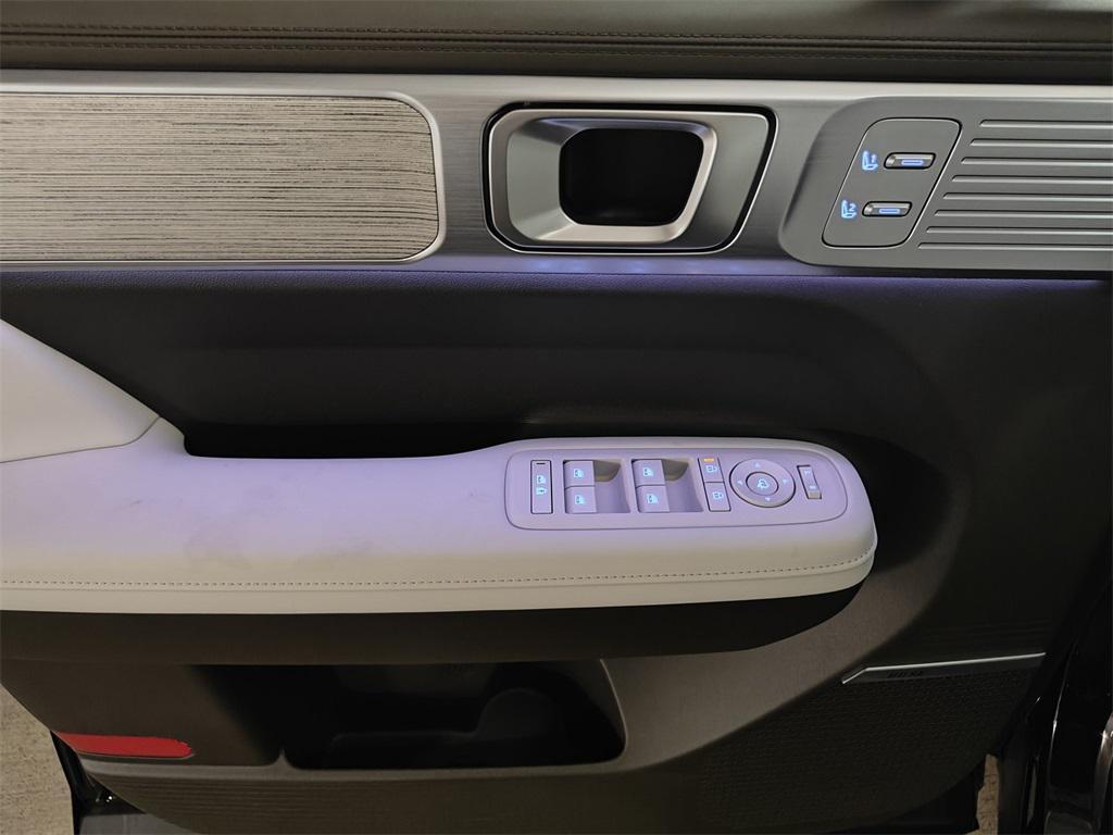 new 2025 Hyundai SANTA FE HEV car, priced at $48,424
