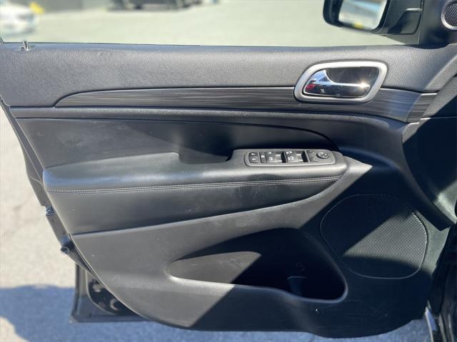 used 2022 Jeep Grand Cherokee car, priced at $24,688