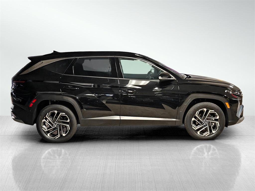 new 2025 Hyundai TUCSON Hybrid car, priced at $40,005