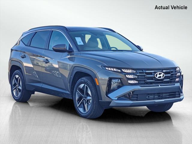 new 2025 Hyundai TUCSON Hybrid car, priced at $35,216