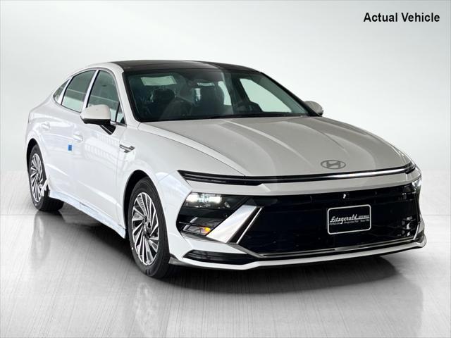 new 2025 Hyundai Sonata Hybrid car, priced at $38,908