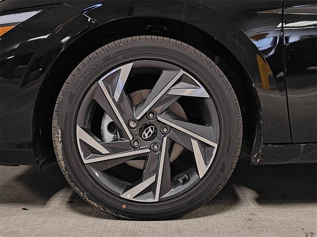 new 2025 Hyundai ELANTRA HEV car, priced at $25,781