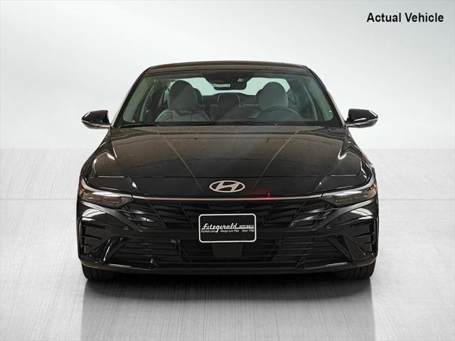 new 2025 Hyundai Elantra car, priced at $29,281