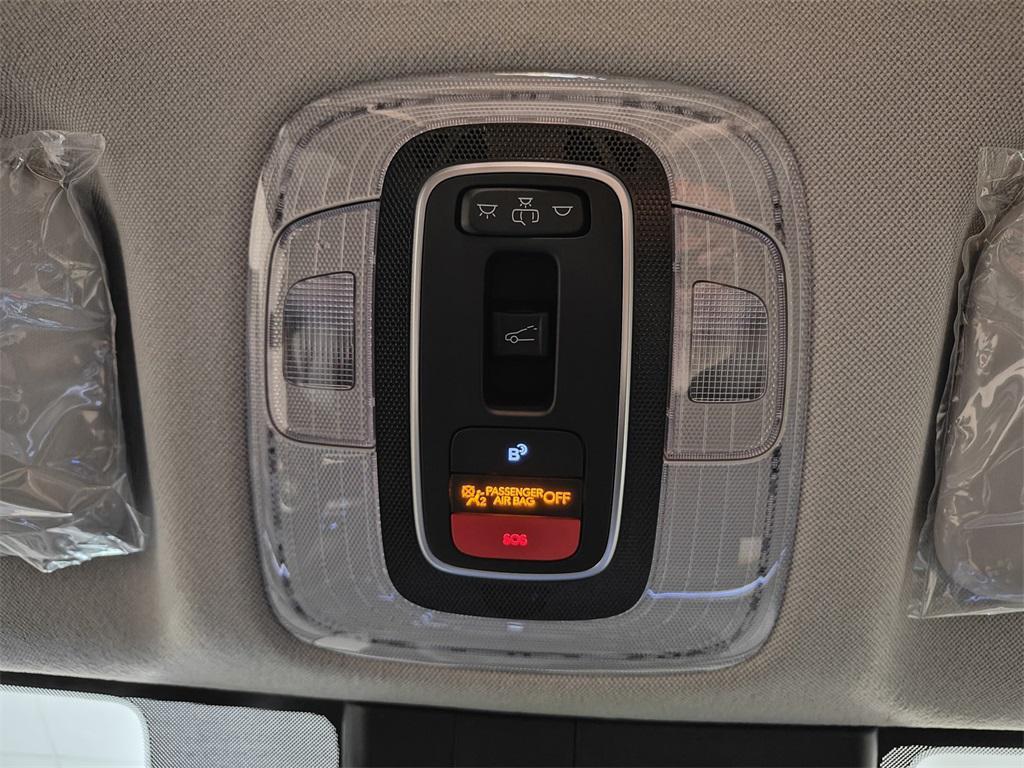 new 2025 Hyundai ELANTRA HEV car, priced at $25,781