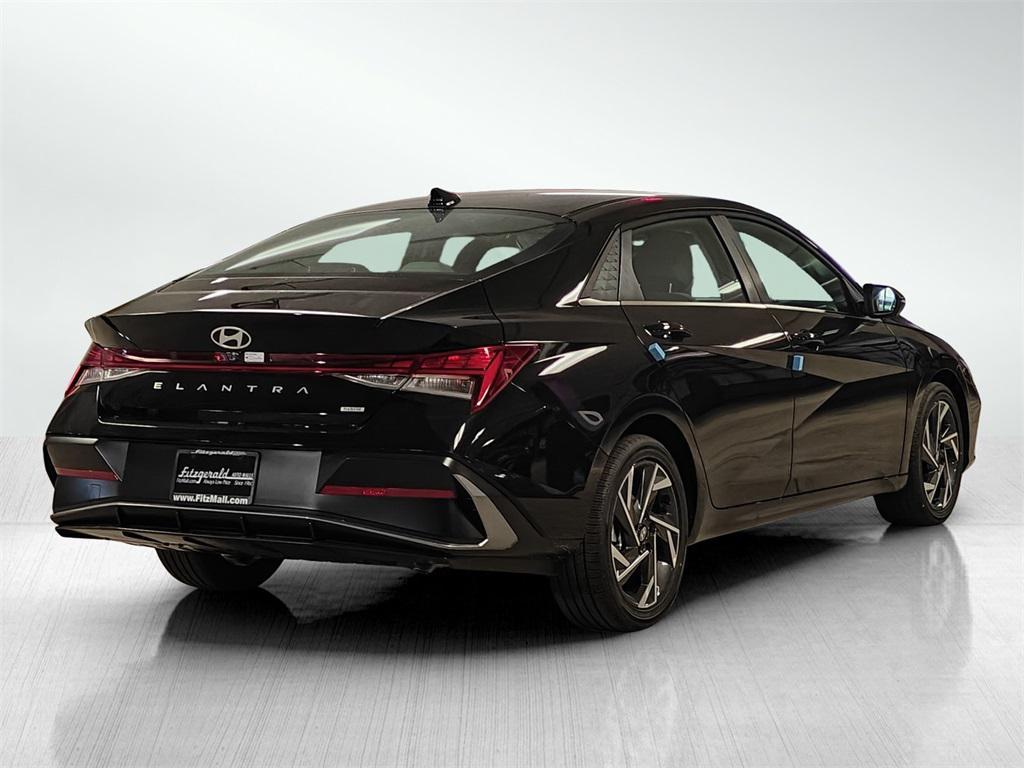 new 2025 Hyundai ELANTRA HEV car, priced at $25,781