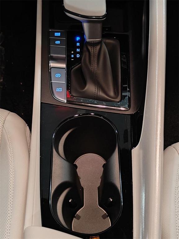 new 2025 Hyundai ELANTRA HEV car, priced at $25,781