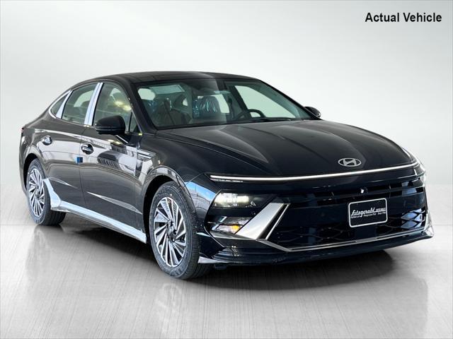 new 2025 Hyundai Sonata Hybrid car, priced at $38,453