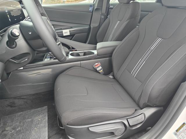 new 2025 Hyundai Elantra car, priced at $27,441