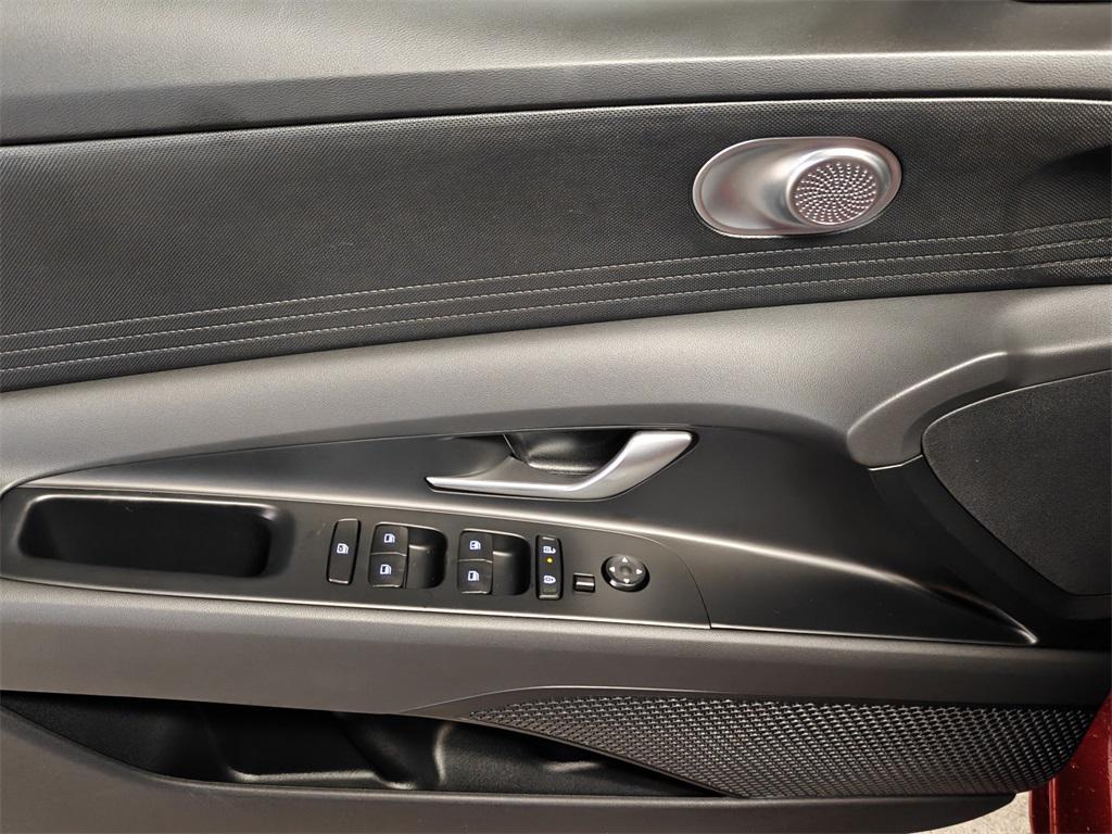 new 2025 Hyundai Elantra car, priced at $20,362