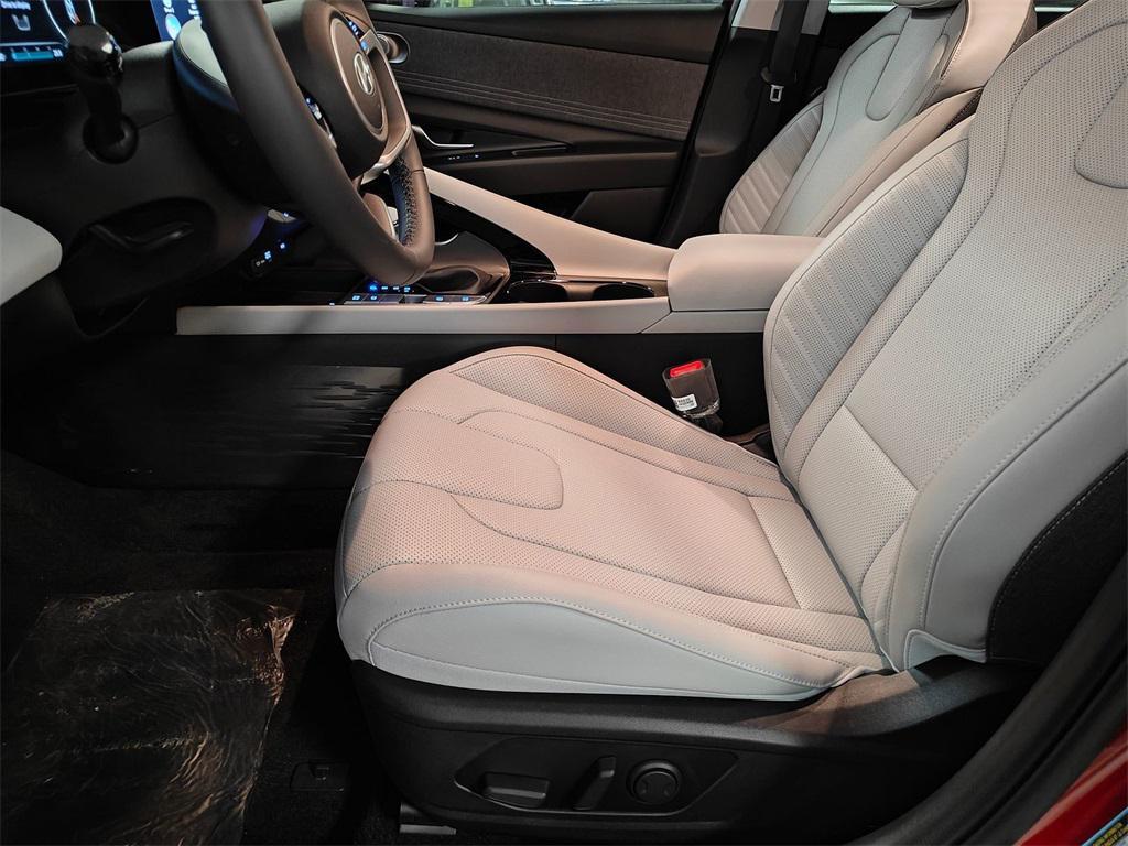 new 2025 Hyundai ELANTRA HEV car, priced at $26,562