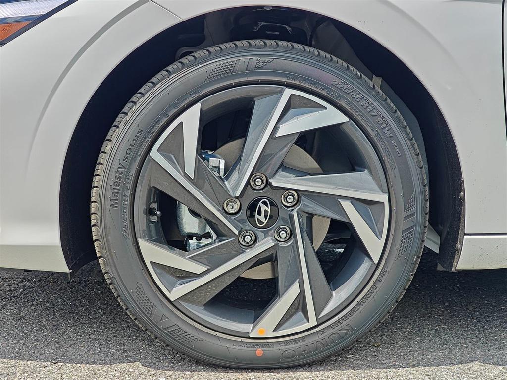 new 2025 Hyundai Elantra car, priced at $24,270