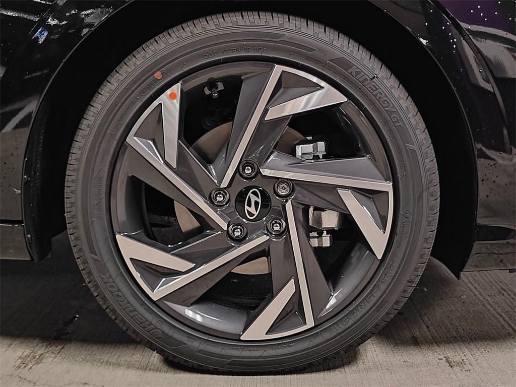 new 2025 Hyundai Elantra car, priced at $26,052
