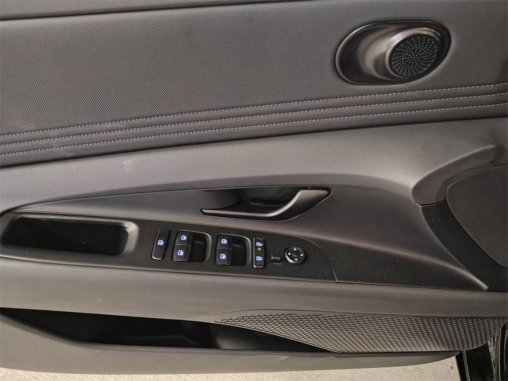 new 2025 Hyundai Elantra car, priced at $26,052
