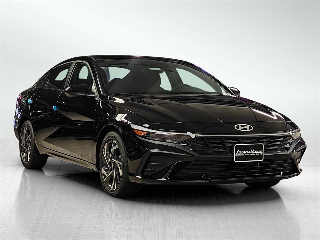 new 2025 Hyundai Elantra car, priced at $26,302
