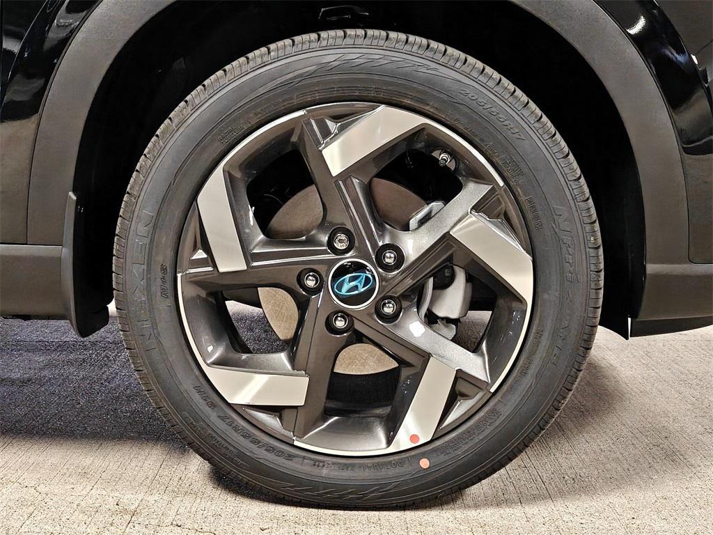 new 2025 Hyundai Venue car, priced at $23,055