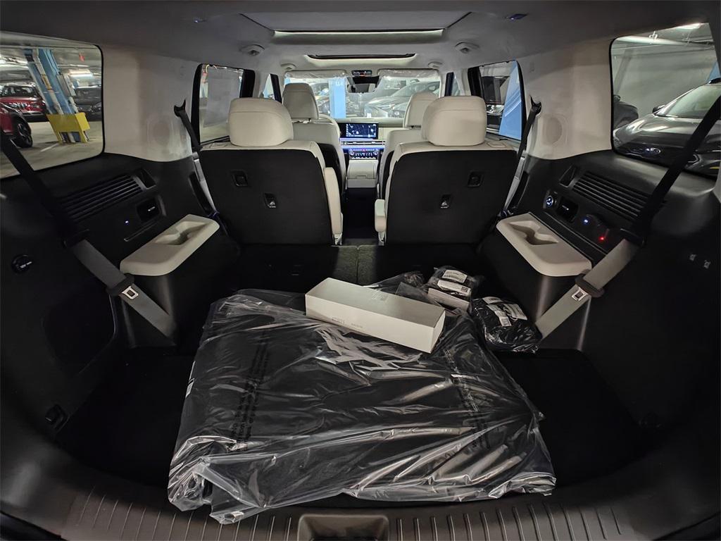 new 2025 Hyundai SANTA FE HEV car, priced at $48,447