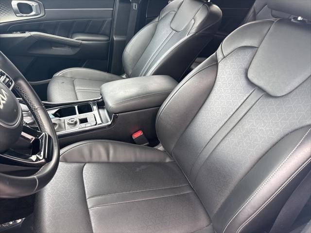 used 2023 Kia Sorento car, priced at $31,390