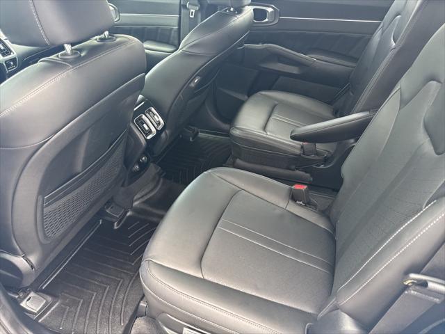 used 2023 Kia Sorento car, priced at $31,390