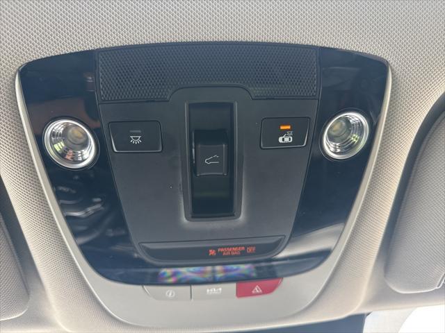 used 2023 Kia Sorento car, priced at $31,390