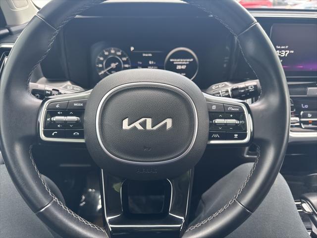 used 2023 Kia Sorento car, priced at $31,390