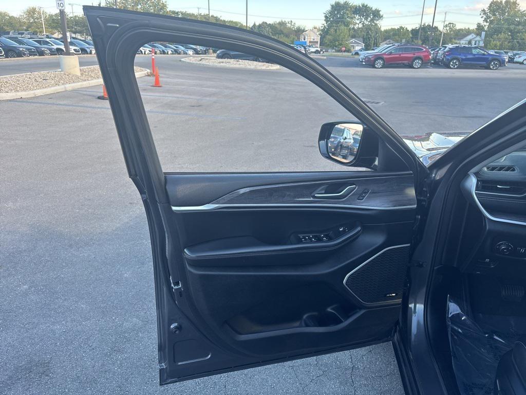 used 2022 Jeep Grand Cherokee L car, priced at $32,107