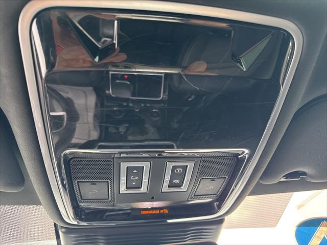 used 2021 Land Rover Range Rover Velar car, priced at $38,000