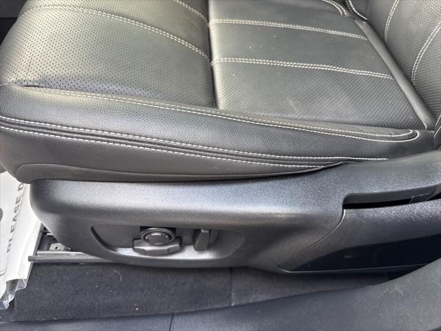 used 2021 Land Rover Range Rover Velar car, priced at $38,000