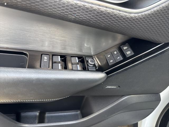 used 2021 Land Rover Range Rover Velar car, priced at $38,000