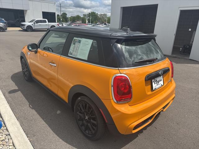 used 2014 MINI Hardtop car, priced at $13,000