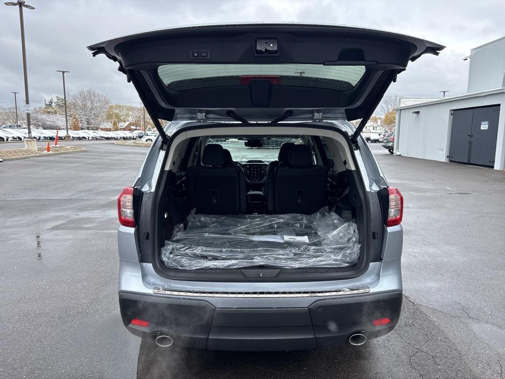 new 2025 Subaru Ascent car, priced at $50,948