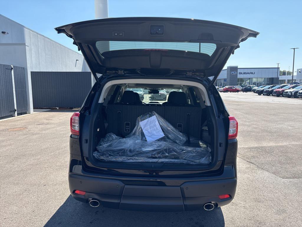 new 2025 Subaru Ascent car, priced at $50,979