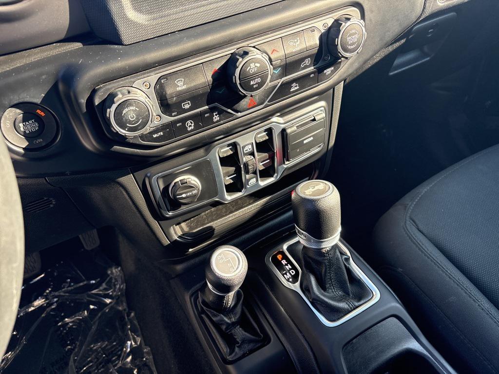 used 2021 Jeep Wrangler Unlimited car, priced at $28,607