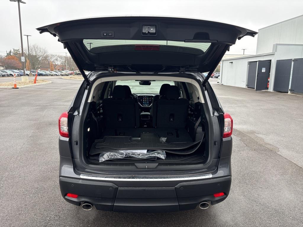 new 2025 Subaru Ascent car, priced at $39,292