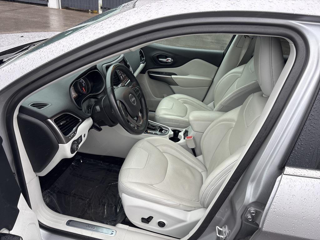 used 2019 Jeep Cherokee car, priced at $16,520