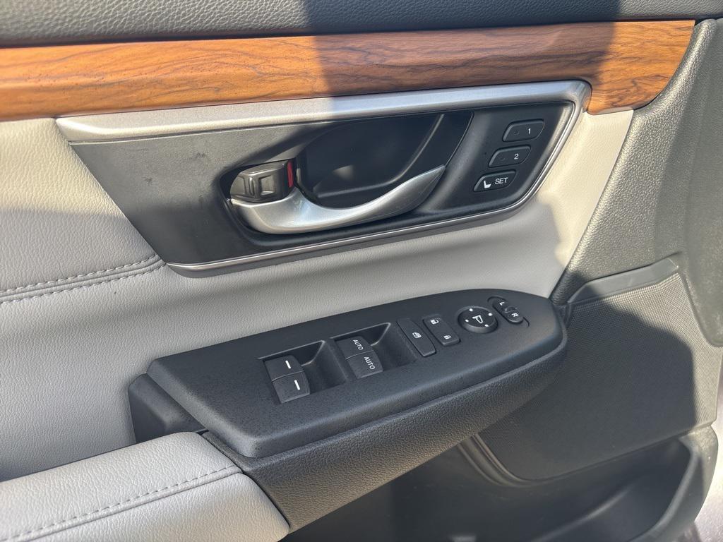 used 2020 Honda CR-V car, priced at $28,626