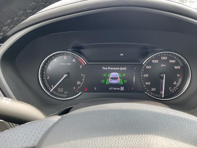 used 2023 Cadillac XT4 car, priced at $30,830
