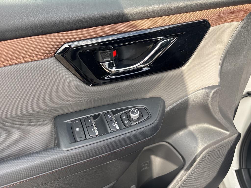 new 2025 Subaru Forester Hybrid car, priced at $39,676