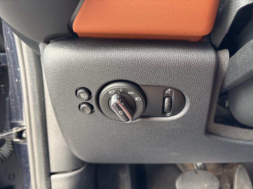 used 2024 MINI Hardtop car, priced at $25,500