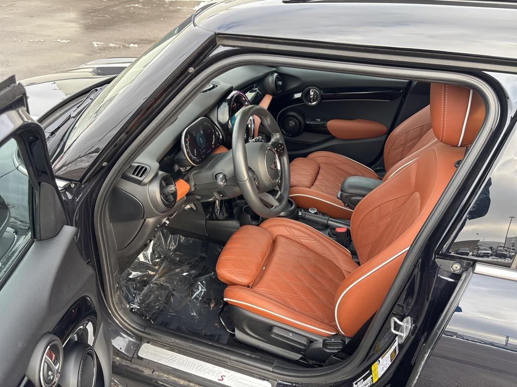 used 2024 MINI Hardtop car, priced at $25,500