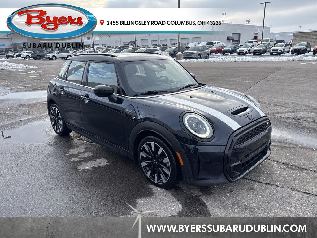 used 2024 MINI Hardtop car, priced at $25,500