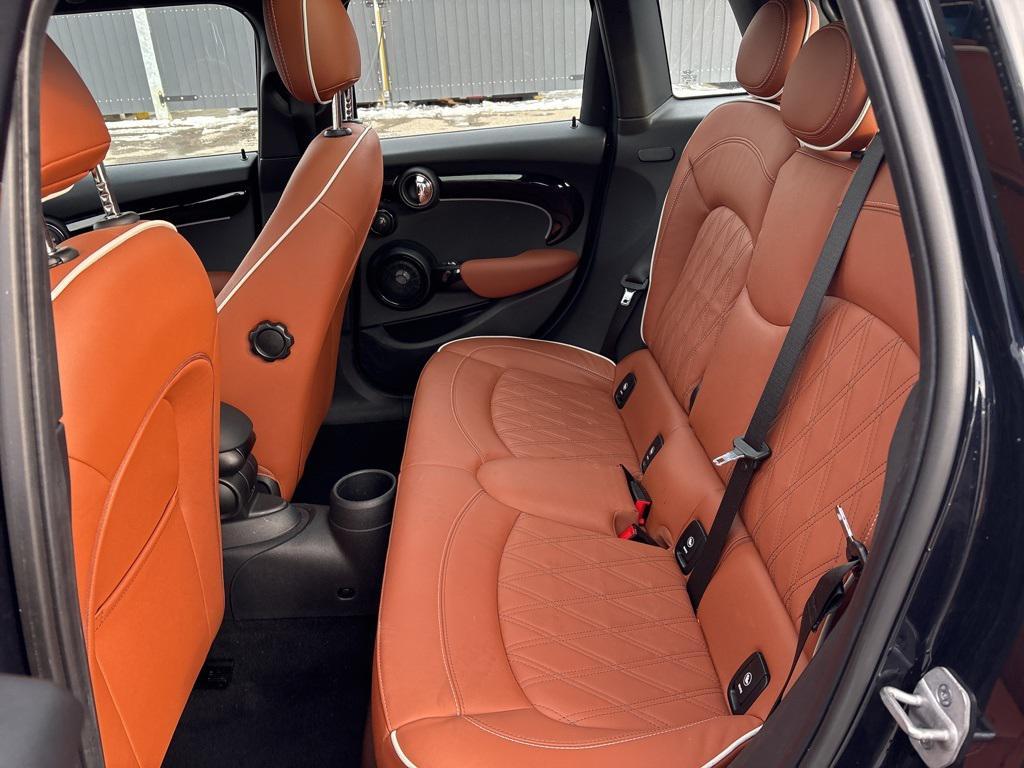 used 2024 MINI Hardtop car, priced at $25,500