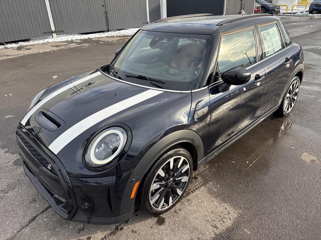 used 2024 MINI Hardtop car, priced at $25,500