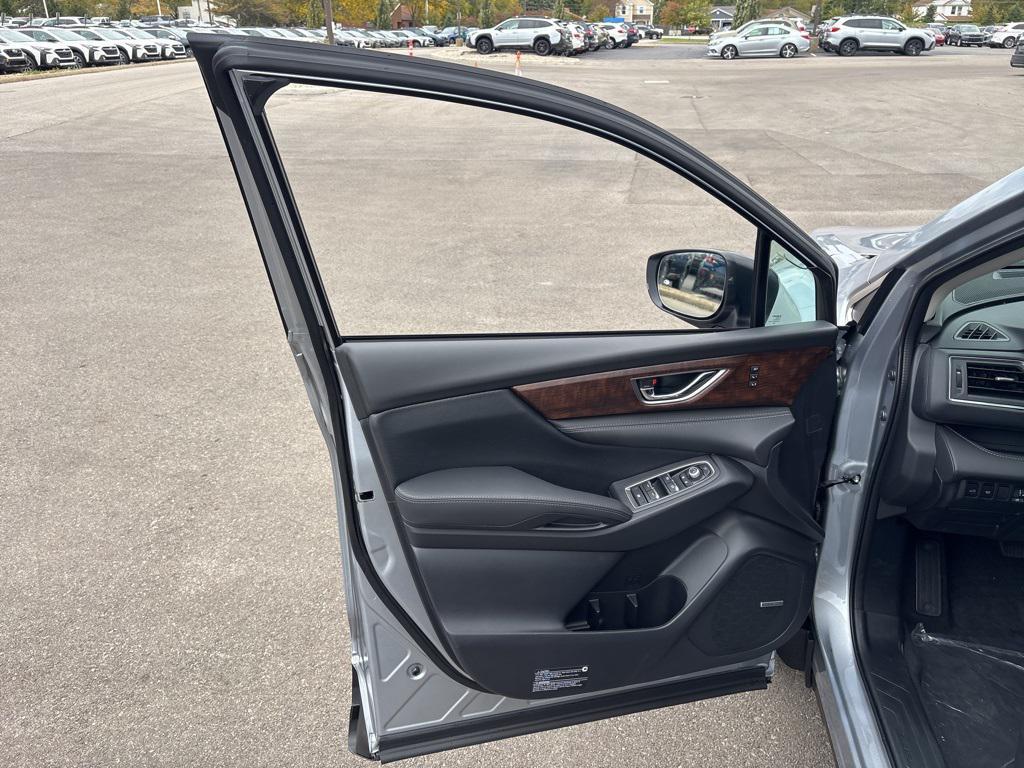 new 2025 Subaru Ascent car, priced at $49,910