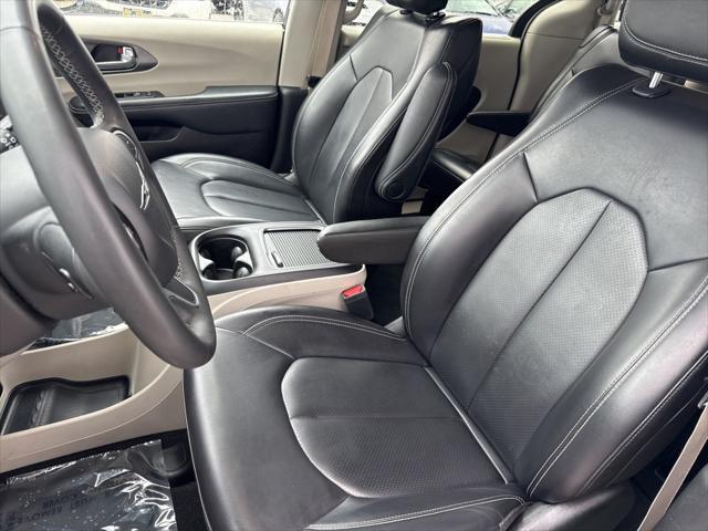 used 2023 Chrysler Pacifica car, priced at $23,300