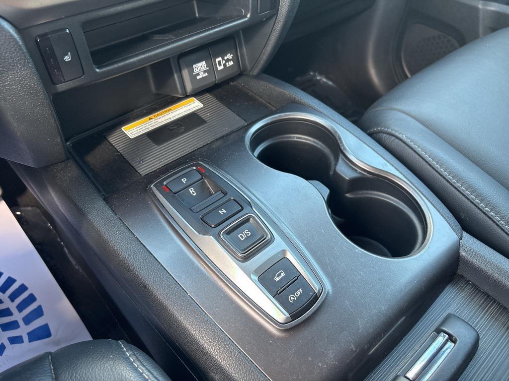 used 2022 Honda Pilot car, priced at $26,000