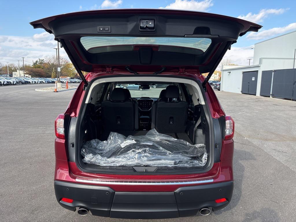 new 2025 Subaru Ascent car, priced at $49,880