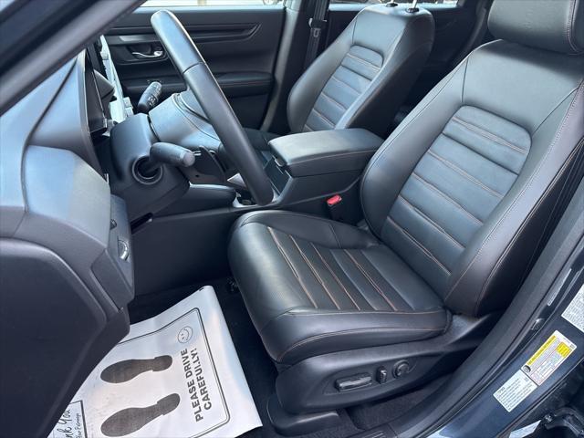 used 2025 Honda CR-V Hybrid car, priced at $37,500