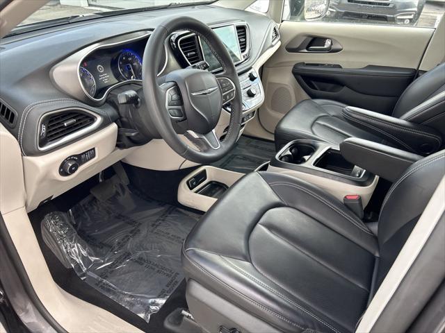 used 2023 Chrysler Pacifica car, priced at $25,619