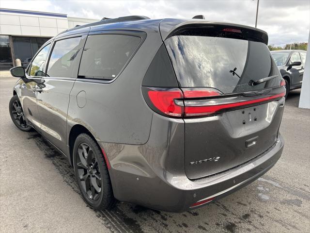 used 2023 Chrysler Pacifica car, priced at $26,222